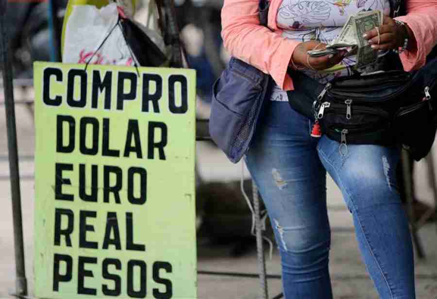 Revista inglesa dice que Bolivia está al borde de la crisis económica y muestra datos