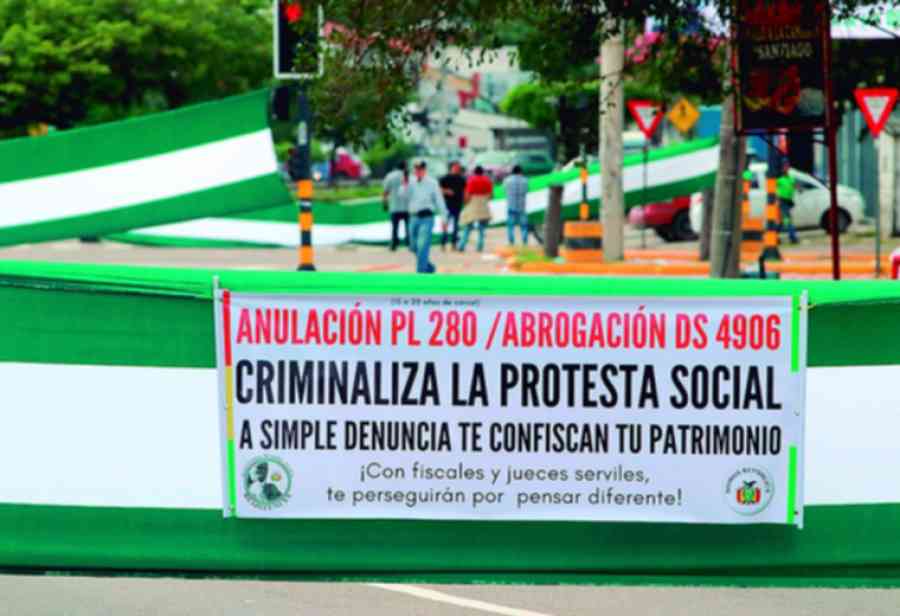 Gremiales frenan bloqueos y piden a Arce formalizar retiro de ley 280