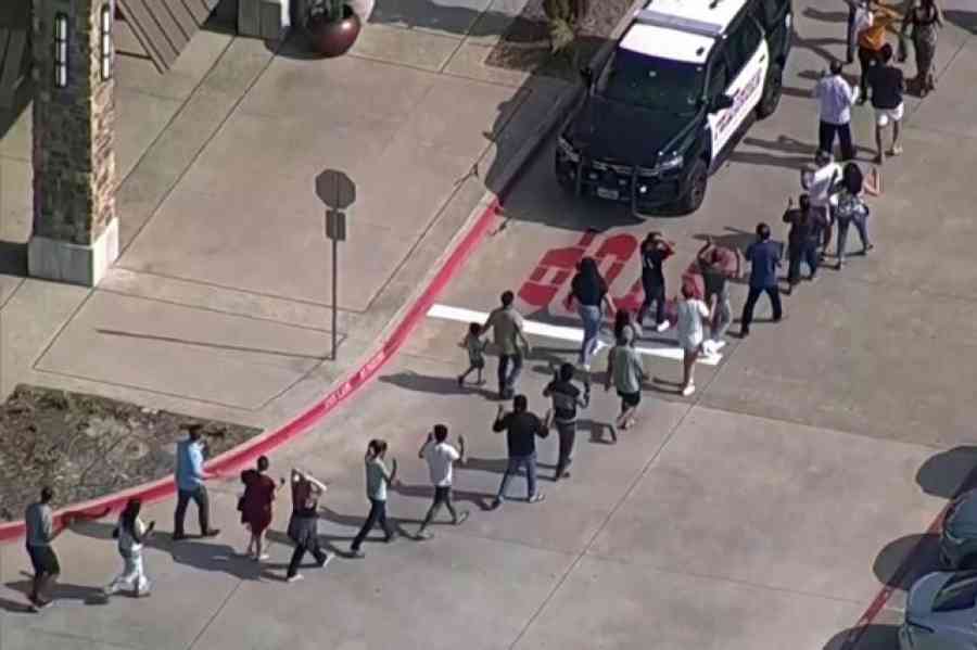 Tiroteo en Texas: 8 personas mueren y varias resultan heridas en un centro comercial