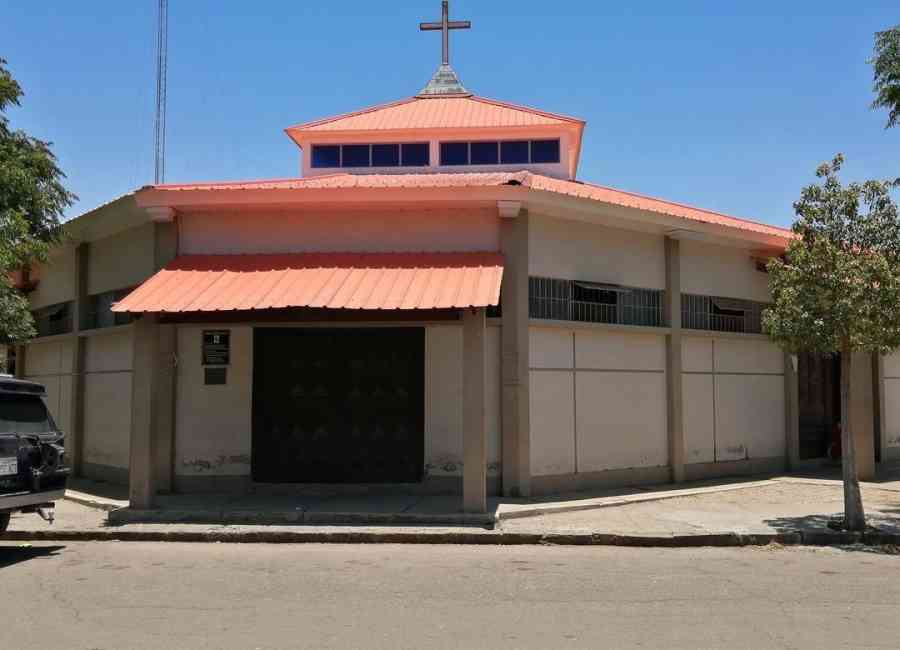 “La Iglesia debe poner fin al encubrimiento”, grafitean la parroquia Guadalupe en Tarija