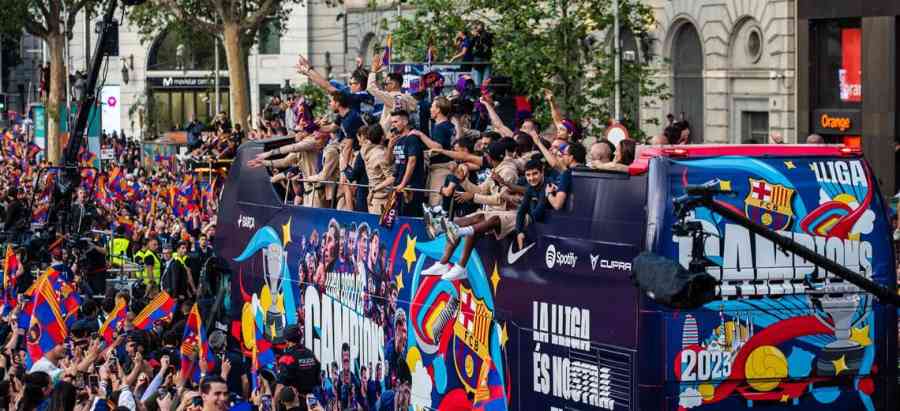 Barcelona hizo explotar las calles de su ciudad para celebrar la obtención de la Liga