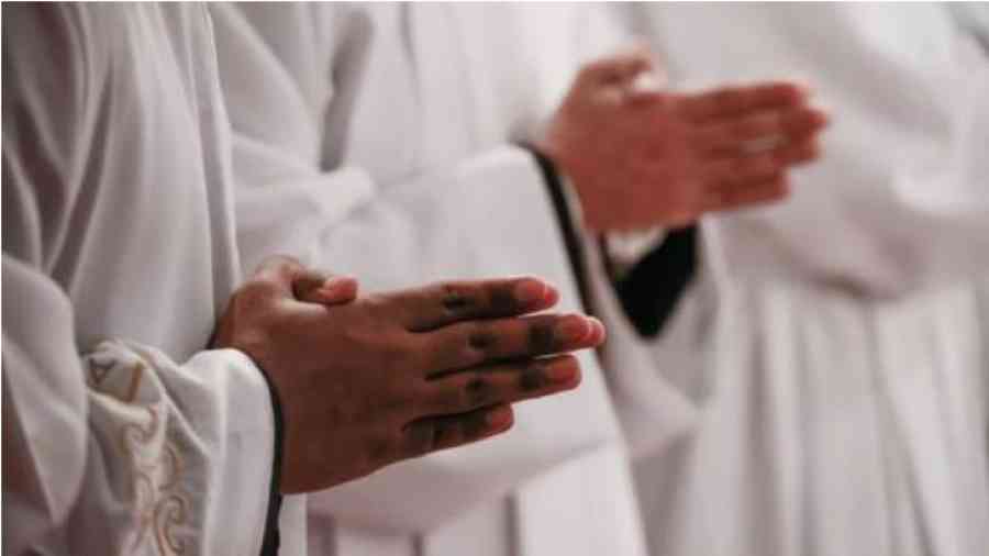 Investigan a dos sacerdotes por delitos sexuales en Tarija