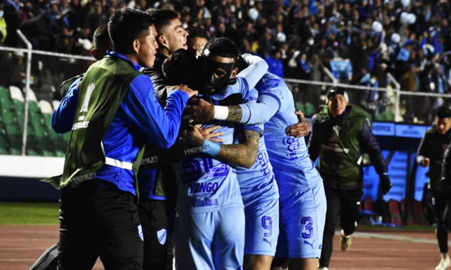 Bolívar pasa a octavos con autoridad
