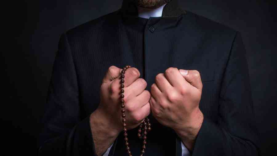 Suman tres los sacerdotes investigados por delitos sexuales