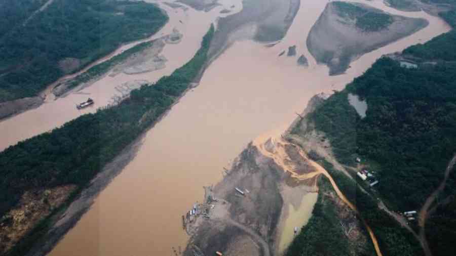 Bolivia aprueba un decreto sobre uso de mercurio para reducir efectos en el medioambiente