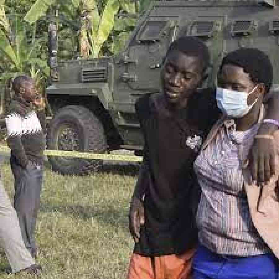 Un ataque terrorista deja 37 estudiantes muertos, el comando armado huye a la RDC