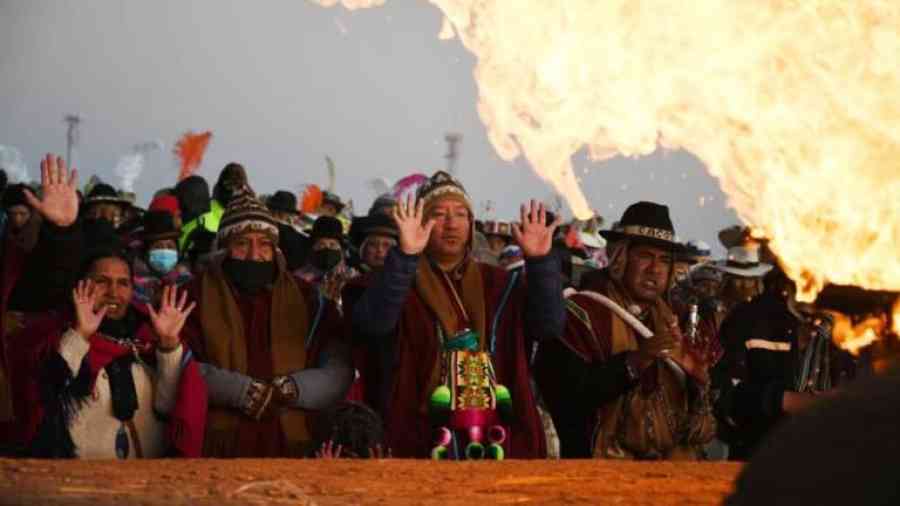 Arce y Choquehuanca reciben el año nuevo andino en Tiwanaku