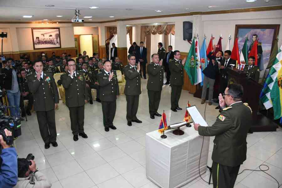 Posesionan a nuevos jefes nacionales de la Policía