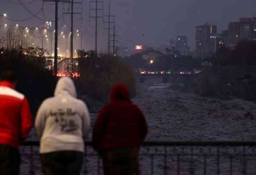 Miles de personas evacuadas en Chile en las peores lluvias en 30 años