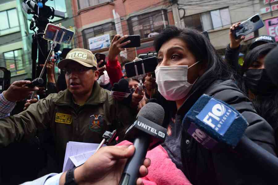 Aprehenden a la exalcaldesa de El Alto Soledad Chapetón