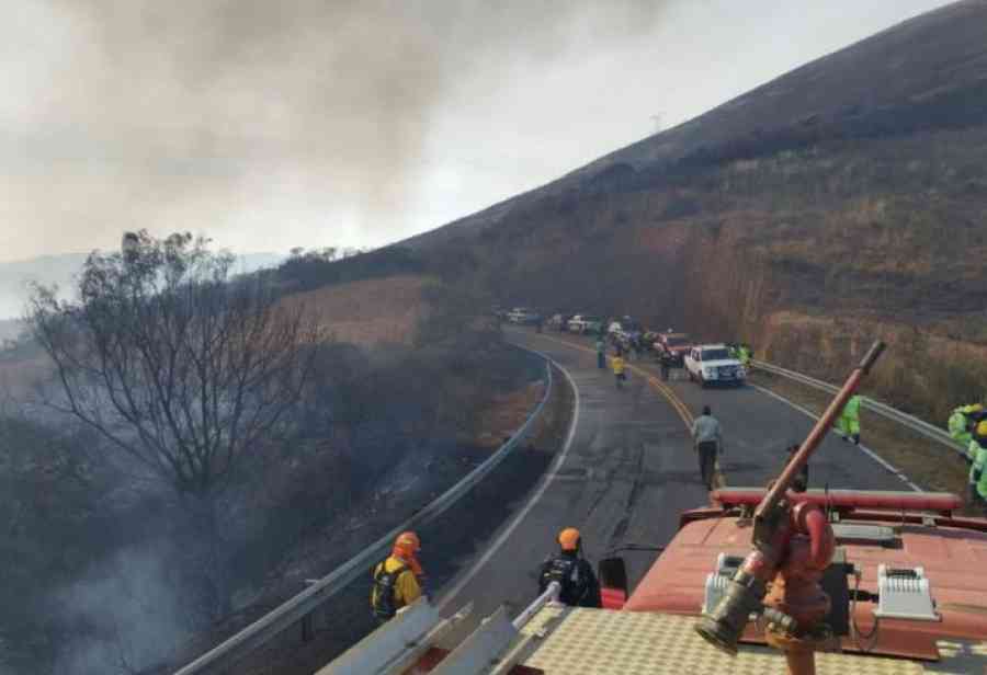 Logran controlar el incendio forestal en Calama - Tarija