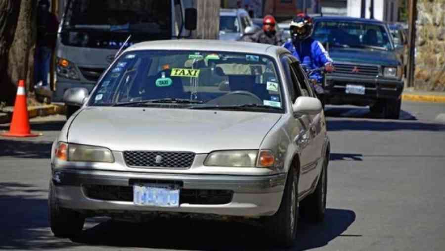 Mesas técnicas retoman proyecto para el Taxi Seguro