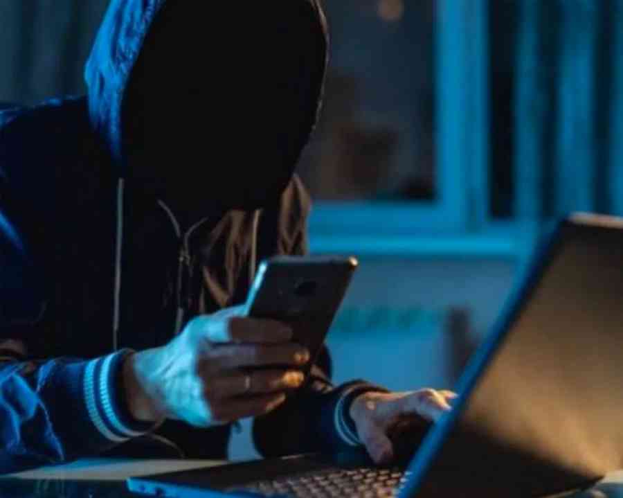 Suben las estafas virtuales por la venta de dólares