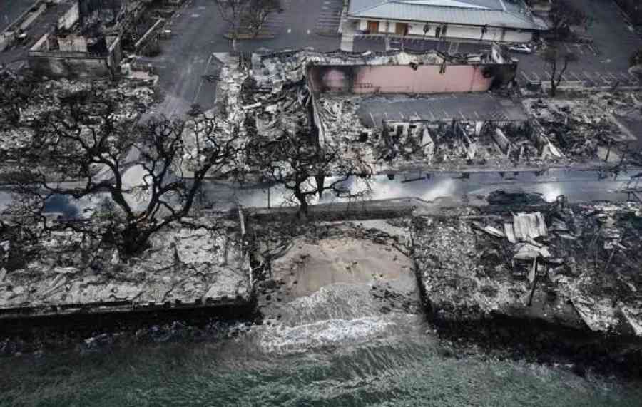 Devastador incendio forestal en Hawái deja 80 muertos