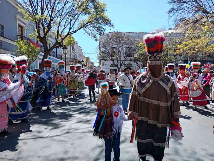 Colorido, fe y tradición marcan el inicio de la Fiesta Grande de San Roque en Tarija
