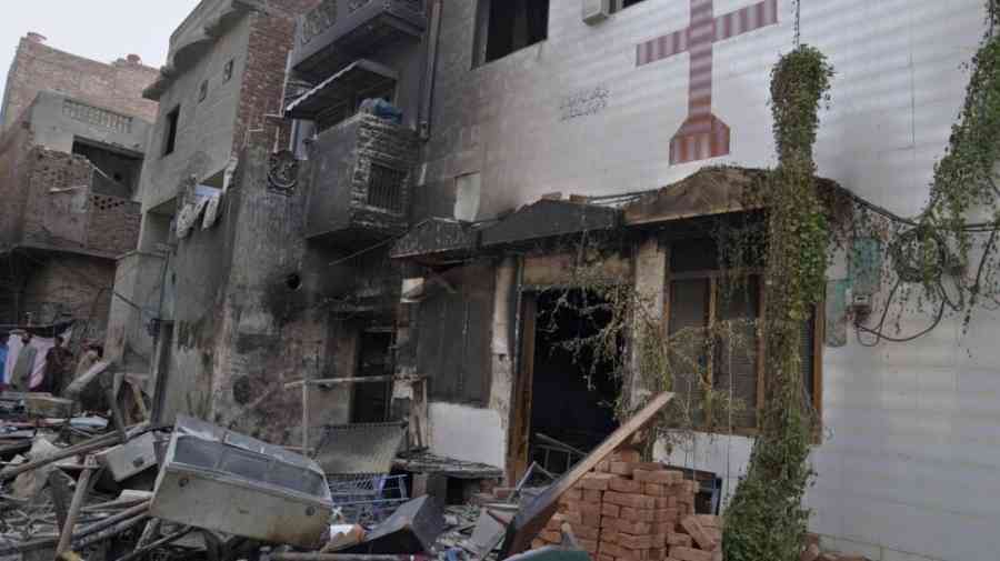 Pakistán: varias iglesias incendiadas en el este del país tras una presunta profanación del Corán