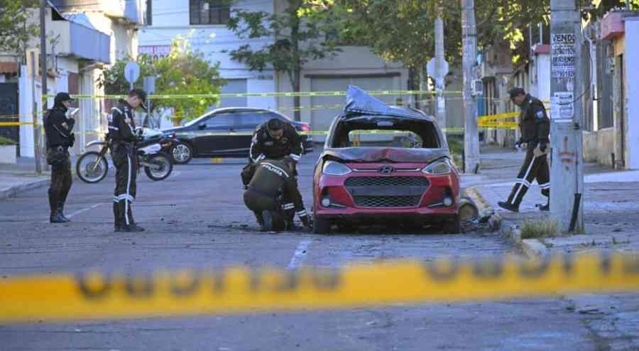 Coches bomba y ataques con granadas sacuden la capital de Ecuador