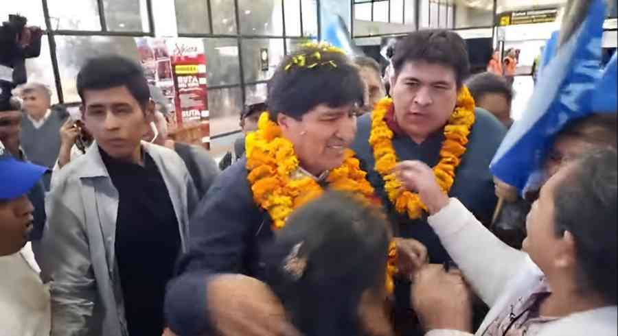 Evo inicia una gira en Tarija y provoca bajas en el “arcismo”