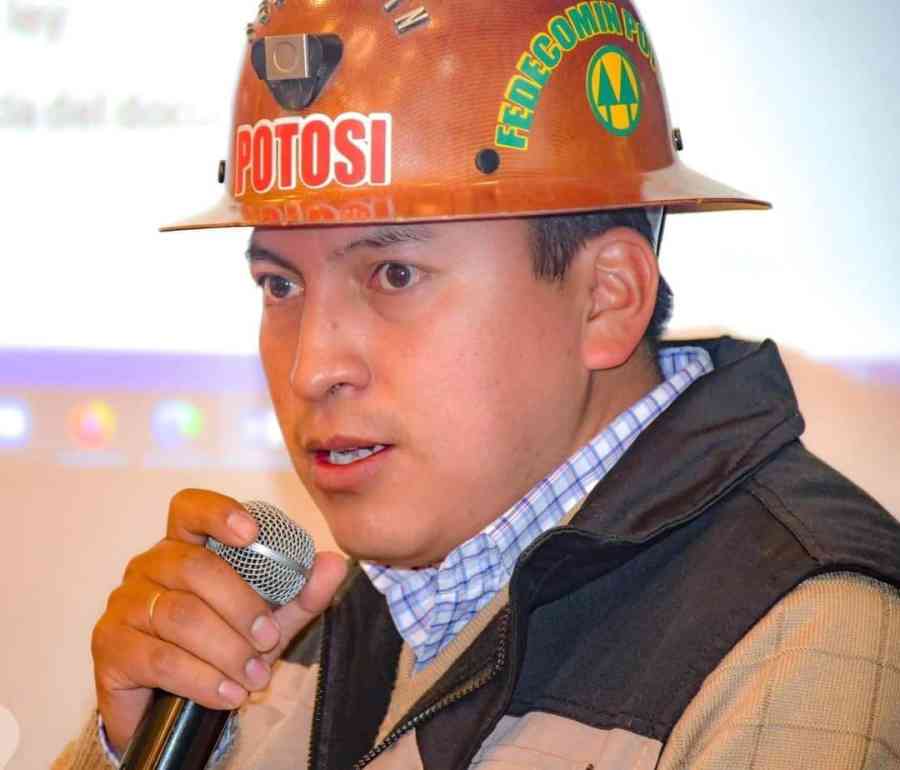 Marco Copa es elegido gobernador interino de Potosí