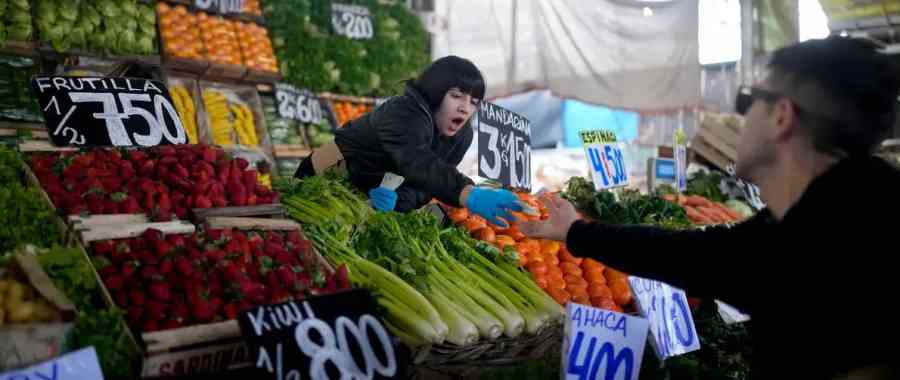 Argentina registra su mayor inflación mensual en 32 años