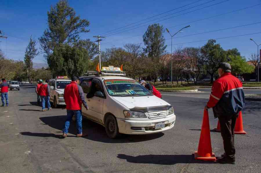 Controlan las tarjetas de operación al transporte público de Tarija