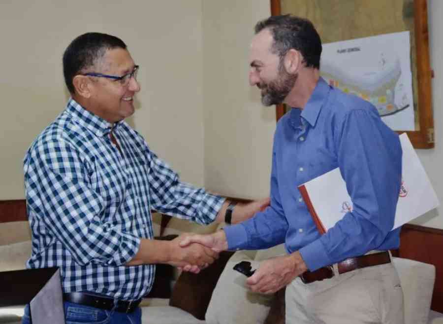 Gobernador se reunió con el cónsul general de Estados Unidos para conversar sobre turismo y seguridad