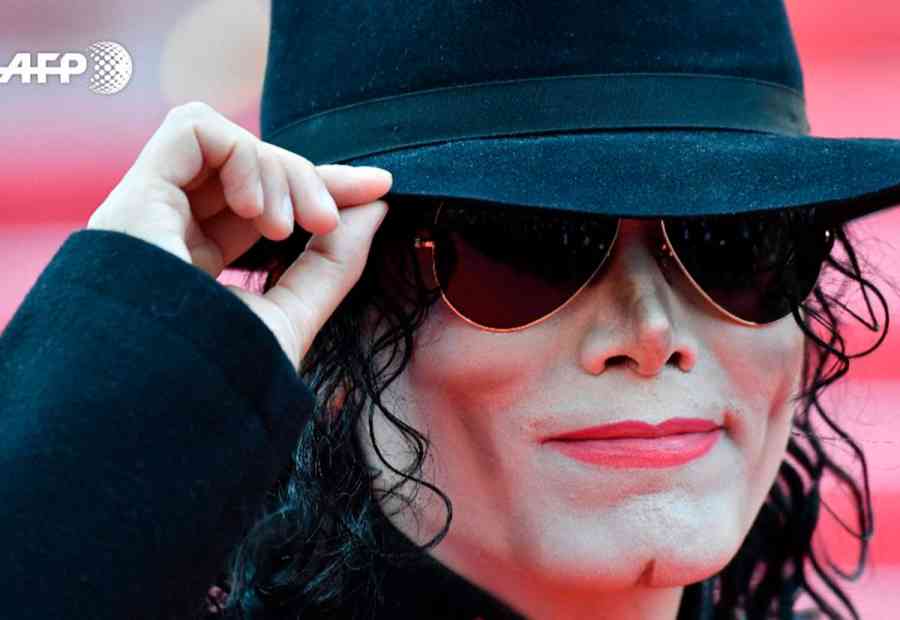 El famoso sombrero de Michael Jackson, subastado en $us 82.000