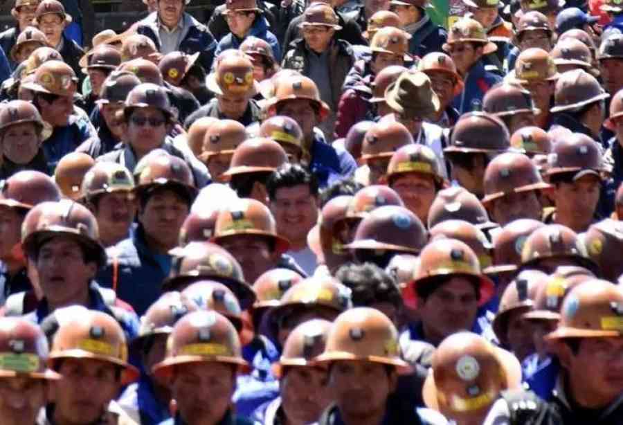 Arce da luz verde al alza salarial del 3% en favor de 13 empresas estatales