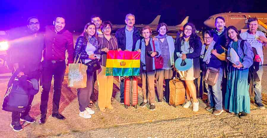 Cancillería confirma la salida de los primeros 14 bolivianos de Israel