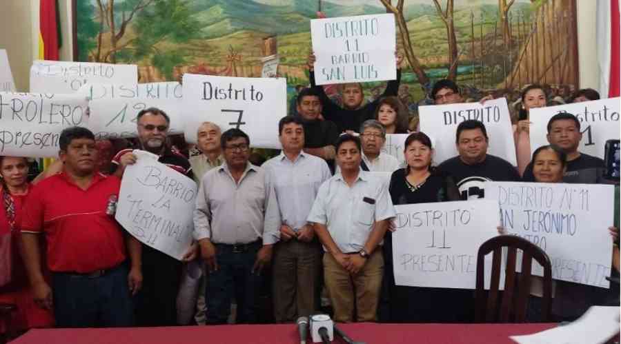 Alcaldía y vecinos piden a FFAA liberar avenida Costanera del Sur