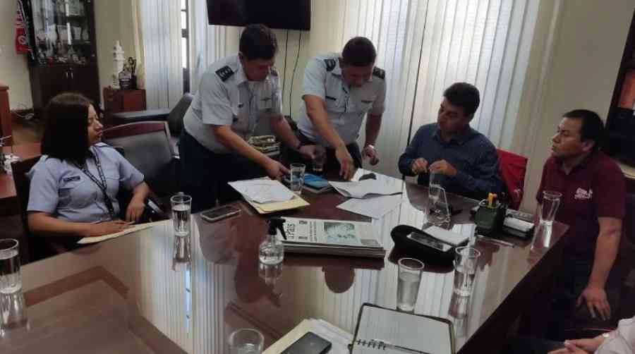 Alcaldía logra acuerdo con FFAA para ampliar la Costanera del Sur