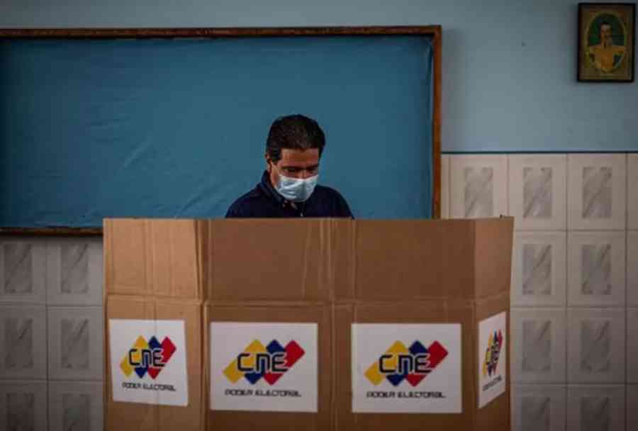 Más de 2,4 millones votaron en primarias opositoras venezolanas; chavismo lo refuta