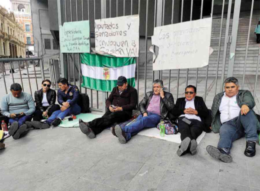 Ley del PGE reformulado: Asamblea debate el documento, bajo presión edil