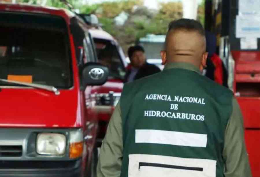 ANH llama a la calma y otra vez atribuye a “rumores malintencionados” las filas en algunos surtidores