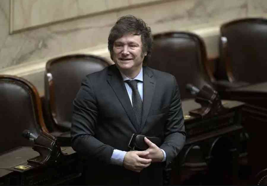 Alcón: Arce ve su agenda para ver si acepta la invitación a la posesión de Javier Milei