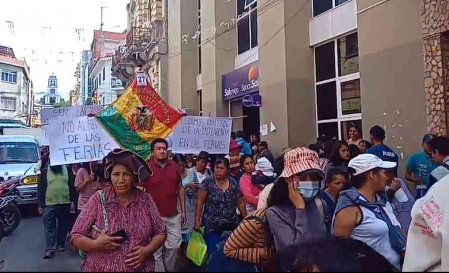 Gremiales de Tarija marchan en defensa de sus fuentes de Trabajo