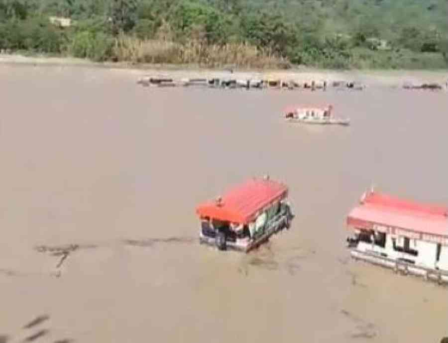 Por crecida del río Bermejo, se suspende temporalmente el paso de chalanas