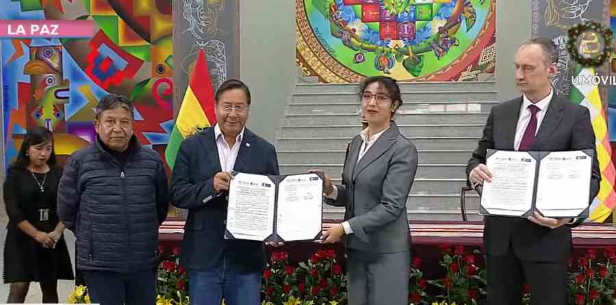 YLB y Uranium One Group firman acuerdo para la construcción de una planta EDL en Potosí