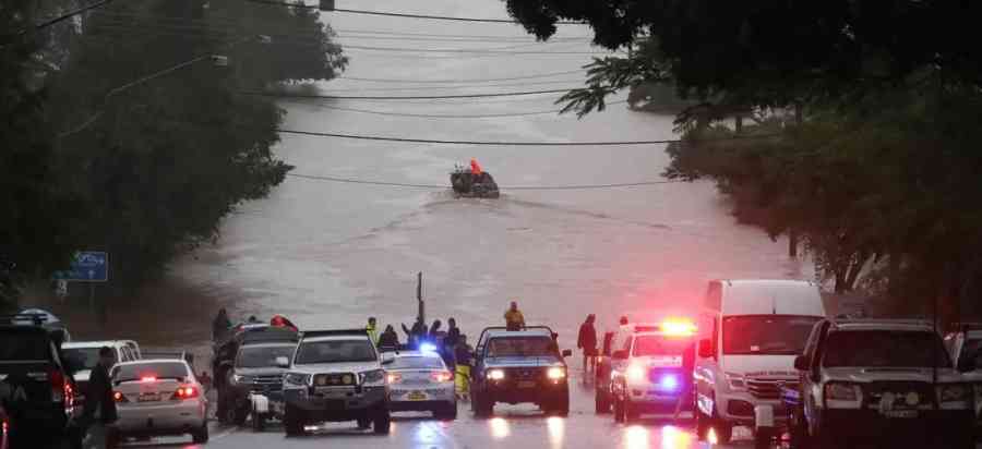Australia: tormenta deja un muerto y casas sin electricidad