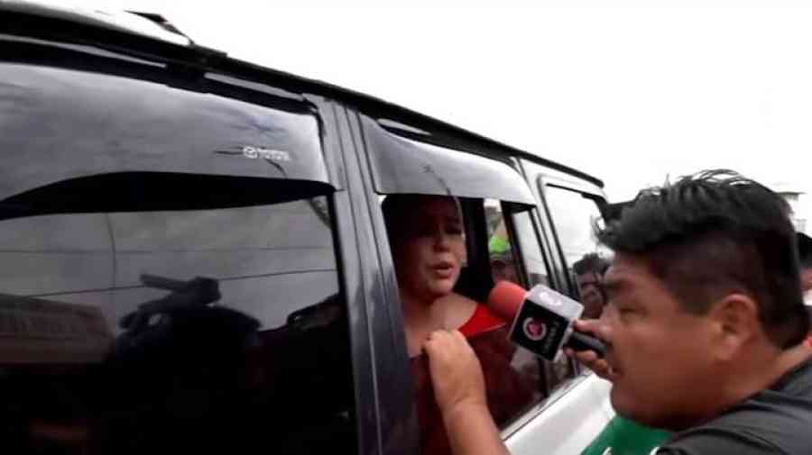 Angélica Sosa, exalcaldesa de Santa Cruz, sale de Palmasola tras dos años de detención