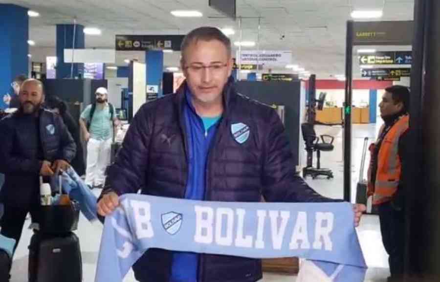 El DT Flavio Robatto llegó a La Paz para asumir en Bolívar