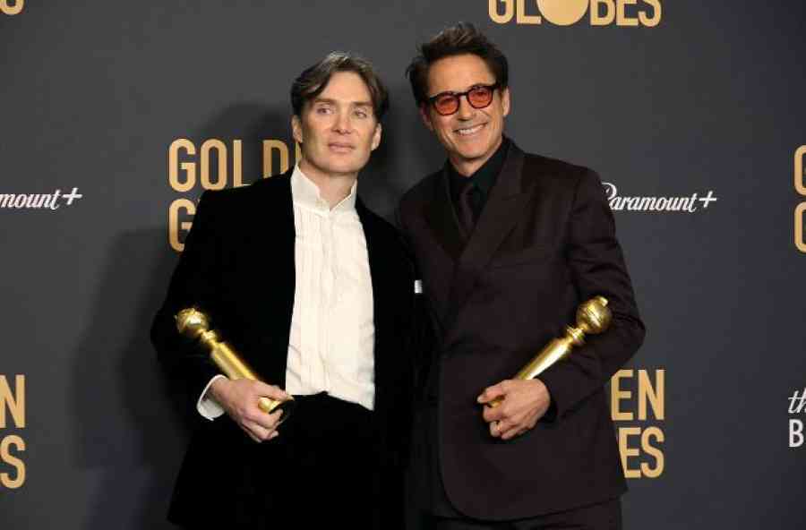 ‘Oppenheimer’ triunfa en los Globos de Oro en una noche gris para ‘Barbie’
