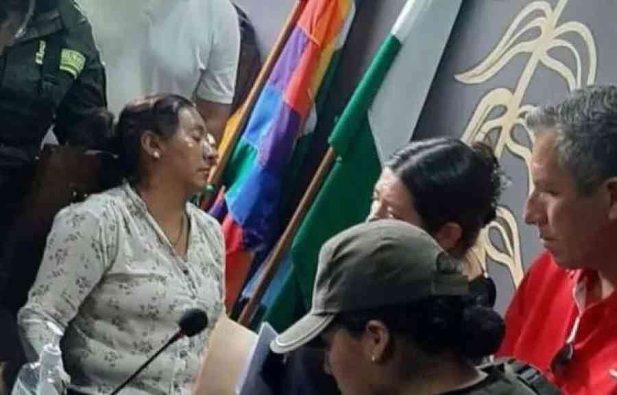 TSE condena la violencia contra concejalas de Sipe Sipe y recuerda que es un delito penado por ley