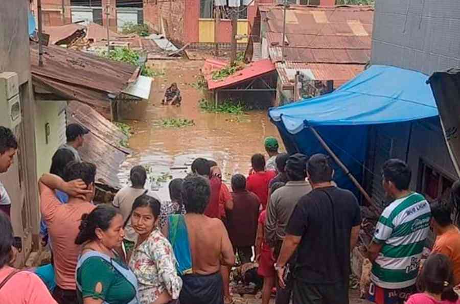 Medio Tipuani bajo el agua: 600 familias afectadas, un muerto y sigue lloviendo