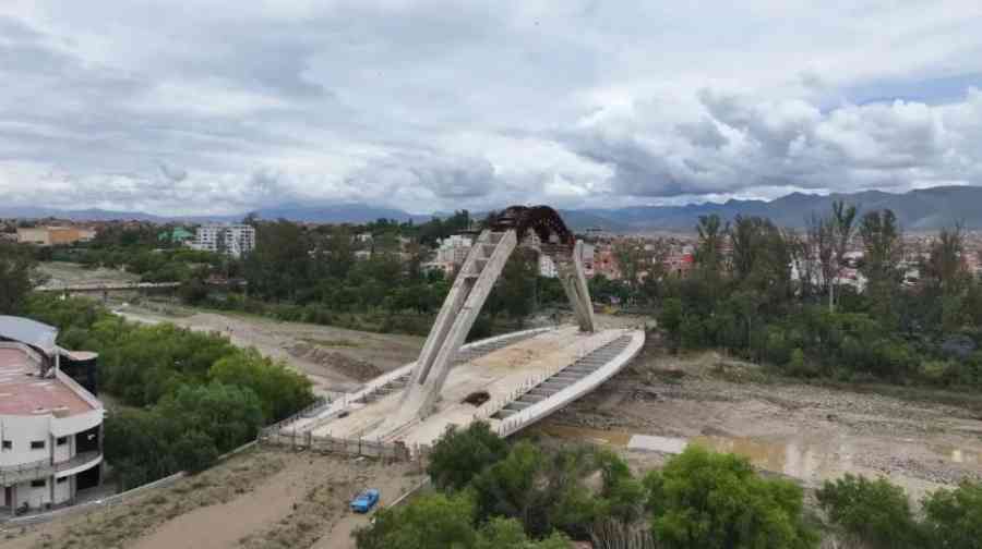 Lío del puente 4 de Julio enfrenta a Concejo, Municipio y Fiscalía