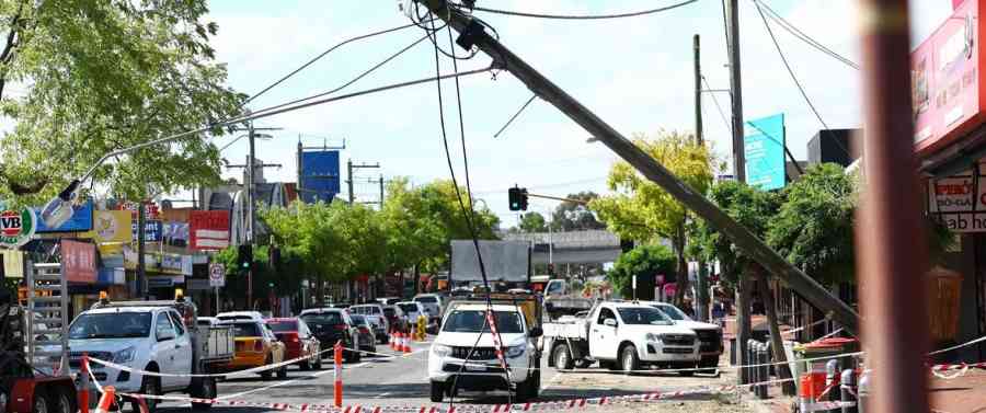 Australia: un muerto y 285.000 hogares sin luz por tormentas