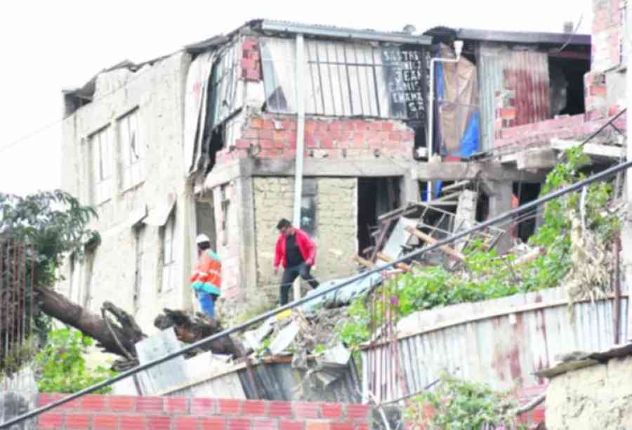 Lluvias en La Paz dejan dos muertos, 161 emergencias y daños en viviendas