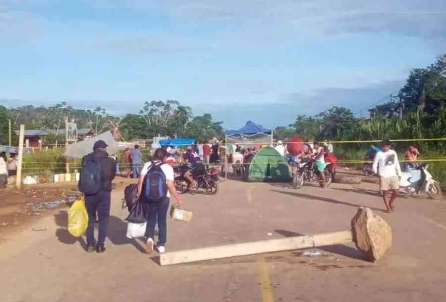 Persiste el bloqueo por combustibles en Rurrenabaque y San Buenaventura; ANH dice que “no existe desabastecimiento”