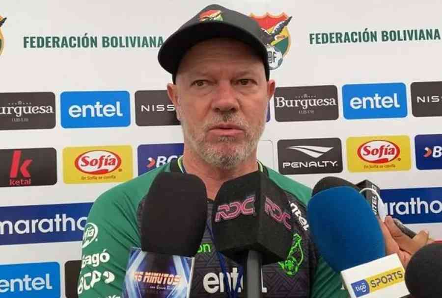 Antonio Carlos Zago hace seguimiento a Always Ready y Aurora en Libertadores