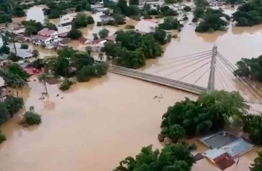 Bajan las aguas del río Acre en Cobija, pero hay riesgo de dengue por inundaciones